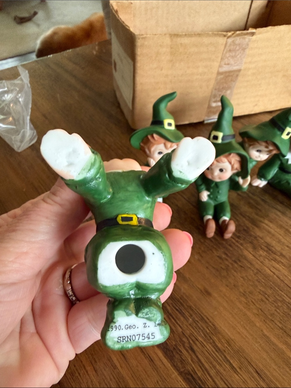 Vintage Lefton St. Patrick’s Day Leprechaun Figurines Set of 5 w/ Box 1990 - Picture 5 of 9